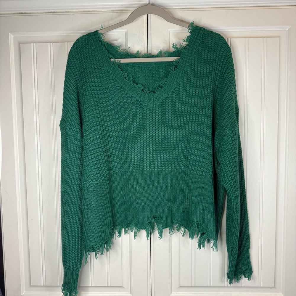 SHEIN Distressed Hem Chunky Knit Sweater – Size Large
